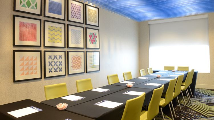 Holiday Inn Express & Suites Franklin Meeting