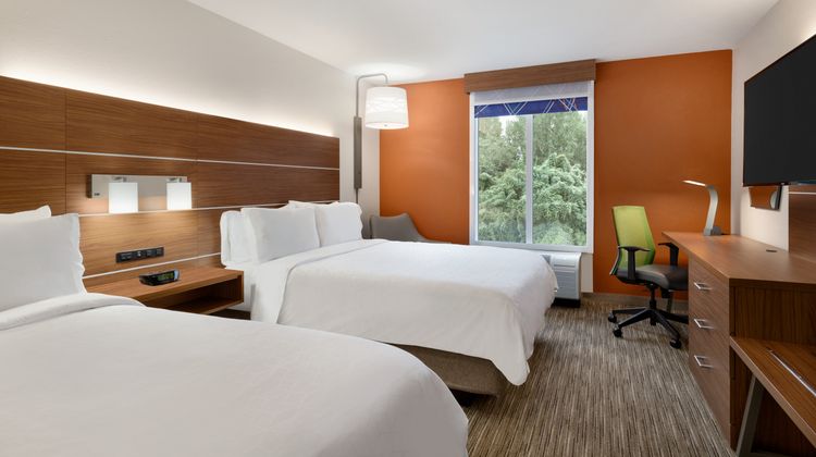 Holiday Inn Express & Suites Auburn Room