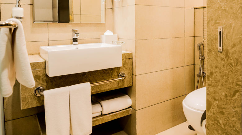 <b>Holiday Inn Express Kolkata Airport Room</b>. Images powered by <a href="https://www.leonardoworldwide.com/" title="Leonardo Worldwide" target="_blank">Leonardo</a>.