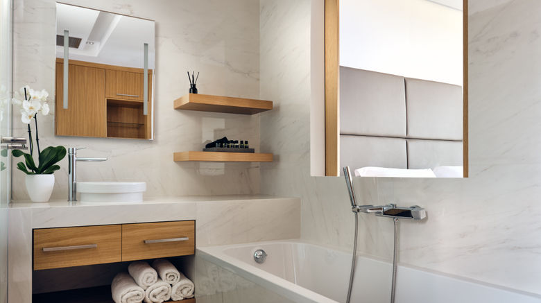 <b>Lesante Blu Exclusive Beach Resort Room</b>. Images powered by <a href="https://www.leonardoworldwide.com/" title="Leonardo Worldwide" target="_blank">Leonardo</a>.