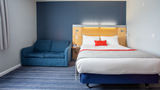 <b>Holiday Inn Express Dunfermline Room</b>. Images powered by <a href="https://www.leonardoworldwide.com/" title="Leonardo Worldwide" target="_blank">Leonardo</a>.