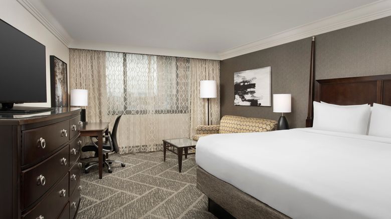 <b>Crowne Plaza Portland Downtown Conv Ctr Room</b>. Images powered by <a href="https://www.leonardoworldwide.com/" title="Leonardo Worldwide" target="_blank">Leonardo</a>.