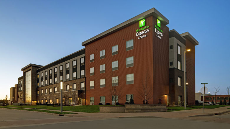<b>Holiday Inn Express & Suites Brookfield Exterior</b>. Images powered by <a href="https://www.leonardoworldwide.com/" title="Leonardo Worldwide" target="_blank">Leonardo</a>.