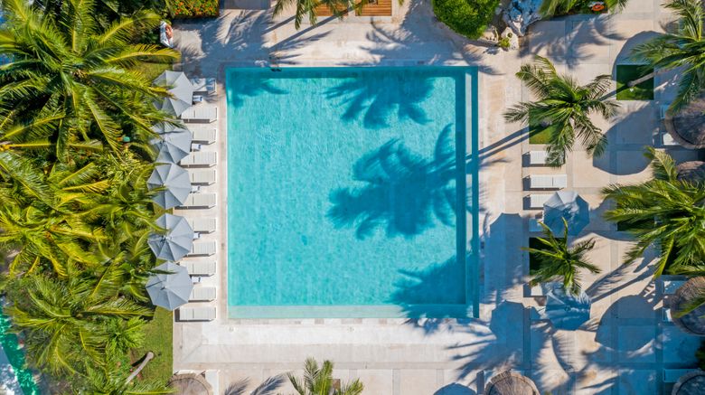 <b>InterContinental Presidente Cancun Pool</b>. Images powered by <a href="https://www.leonardoworldwide.com/" title="Leonardo Worldwide" target="_blank">Leonardo</a>.