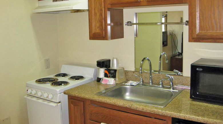 <b>Scottish Inns & Suites Angle Room</b>. Images powered by <a href="https://www.leonardoworldwide.com/" title="Leonardo Worldwide" target="_blank">Leonardo</a>.