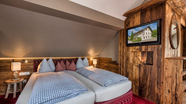 <b>Hotel Gasthof Schaefflerwirt Suite</b>. Images powered by <a href="https://www.leonardoworldwide.com/" title="Leonardo Worldwide" target="_blank">Leonardo</a>.
