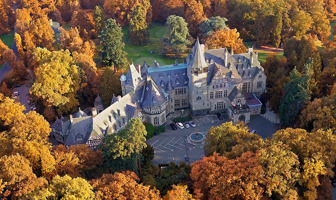 Schlosshotel Kronberg Exterior