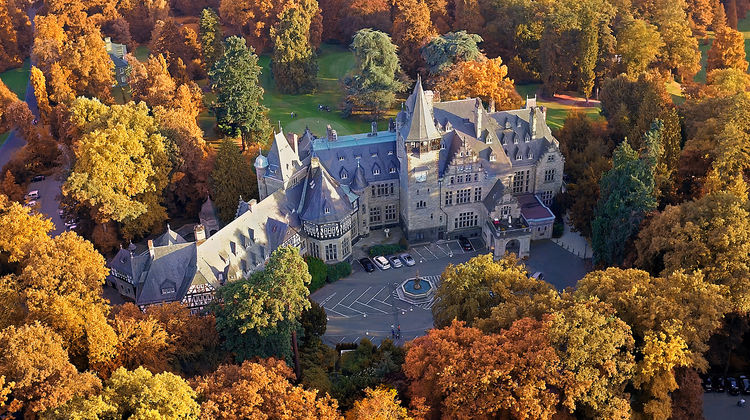 Schlosshotel Kronberg Exterior
