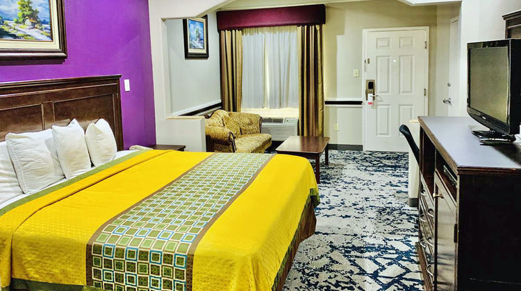 Scottish Inn & Suites Alvin Room