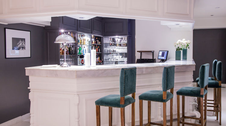 Feir's Park Hotel & Rooftop Restaurant