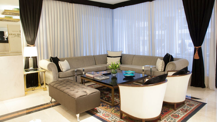 Feir's Park Hotel & Rooftop Lobby