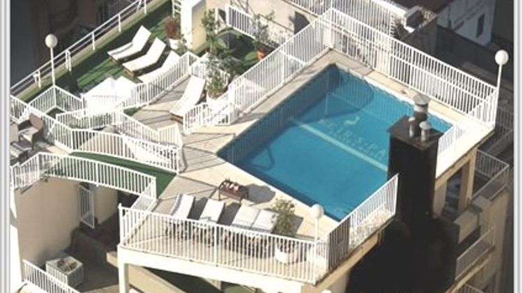 Feir's Park Hotel & Rooftop Recreation