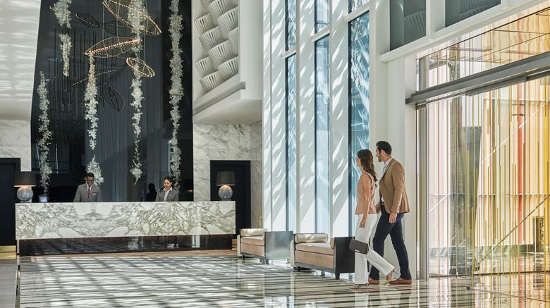 <b>Four Seasons Abu Dhabi Lobby</b>. Images powered by <a href="https://www.leonardoworldwide.com/" title="Leonardo Worldwide" target="_blank">Leonardo</a>.