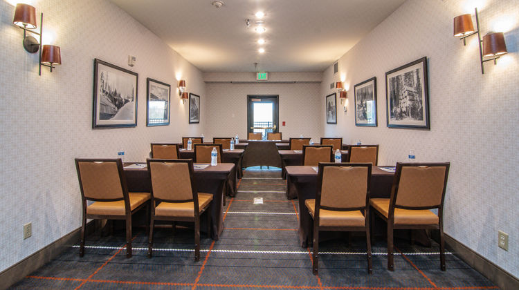 Holiday Inn Express & Suites Kalispell Meeting