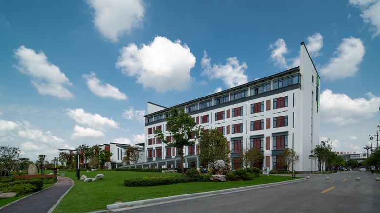 <b>Holiday Inn Express Pinghu Exterior</b>. Images powered by <a href="https://www.leonardoworldwide.com/" title="Leonardo Worldwide" target="_blank">Leonardo</a>.