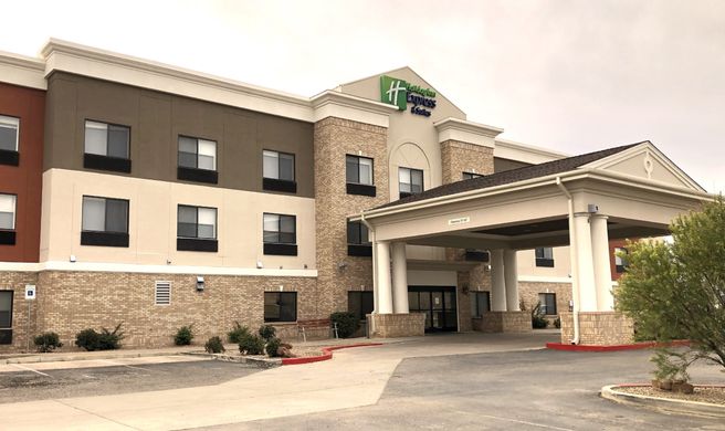 Holiday Inn Express Las Vegas NM Exterior