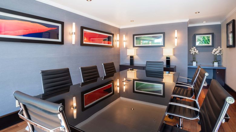 <b>Sandman Hotel & Suites Winnipeg Airport Meeting</b>. Images powered by <a href="https://www.leonardoworldwide.com/" title="Leonardo Worldwide" target="_blank">Leonardo</a>.