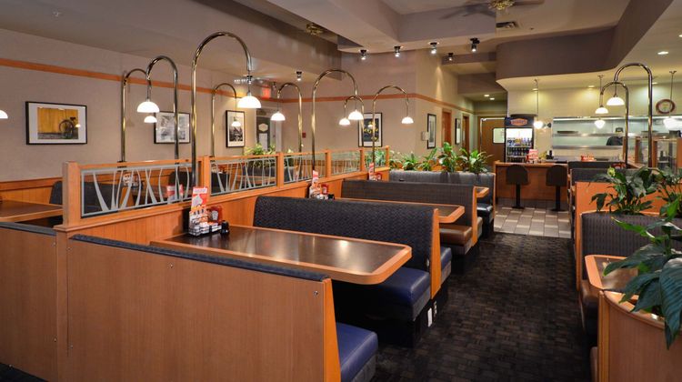 Sandman Hotel Grande Prairie Restaurant