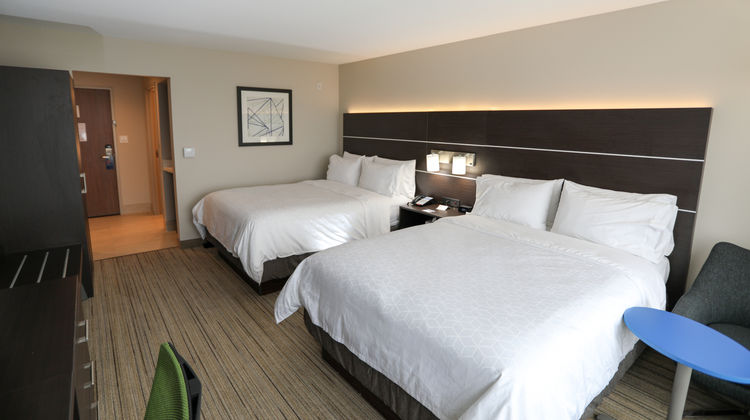 Holiday Inn Express & Suites Forney Room