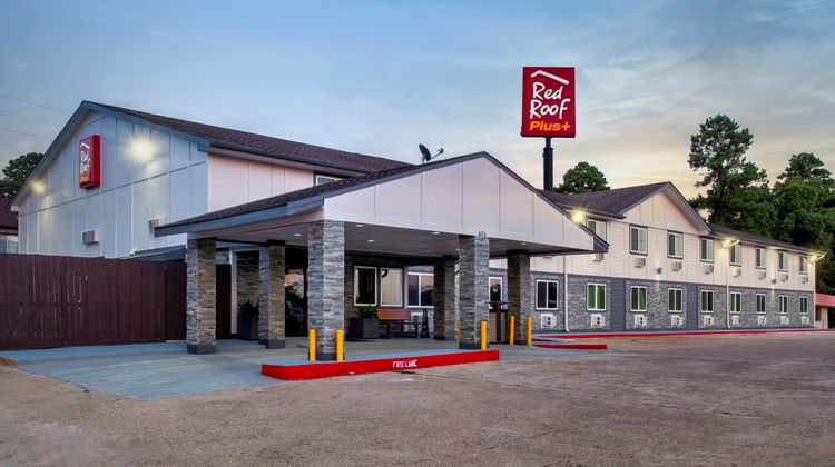 Red Roof PLUS+ Huntsville Exterior