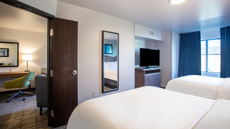 <b>Staybridge Stes Sioux Falls Southwest Suite</b>. Images powered by <a href="https://www.leonardoworldwide.com/" title="Leonardo Worldwide" target="_blank">Leonardo</a>.