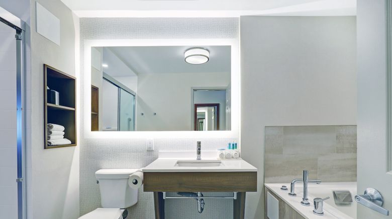 <b>Holiday Inn Express Whitby Oshawna Suite</b>. Images powered by <a href="https://www.leonardoworldwide.com/" title="Leonardo Worldwide" target="_blank">Leonardo</a>.