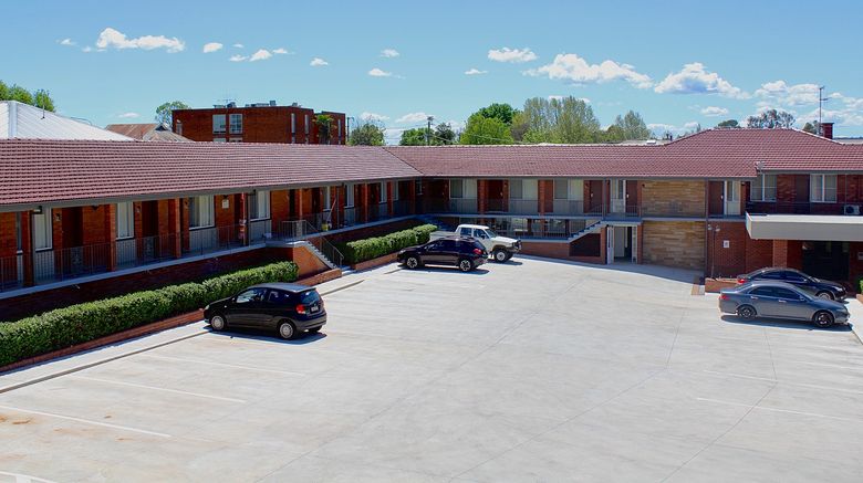 <b>Littomore Suites Bathurst Exterior</b>. Images powered by <a href="https://www.leonardoworldwide.com/" title="Leonardo Worldwide" target="_blank">Leonardo</a>.