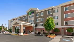 Holiday Inn Express & Suites Sumner