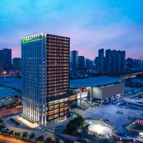 Holiday Inn Wuxi Central Station