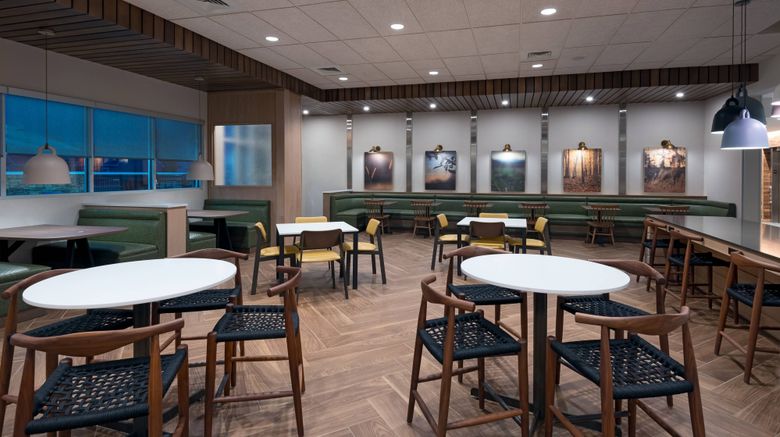 <b>Fairfield Inn & Suites Charlotte Monroe Restaurant</b>. Images powered by <a href="https://www.leonardoworldwide.com/" title="Leonardo Worldwide" target="_blank">Leonardo</a>.