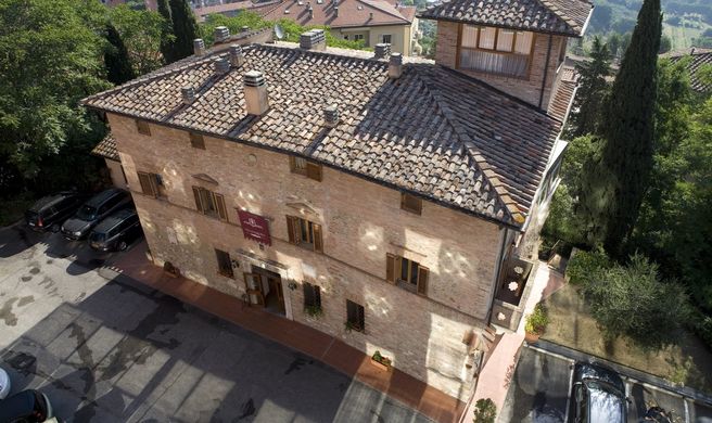 Hotel Perusia Exterior