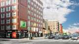 Holiday Inn NYC - Lower East Side Exterior