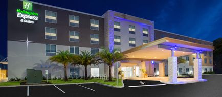 Holiday Inn Express & Stes DeLand South Exterior