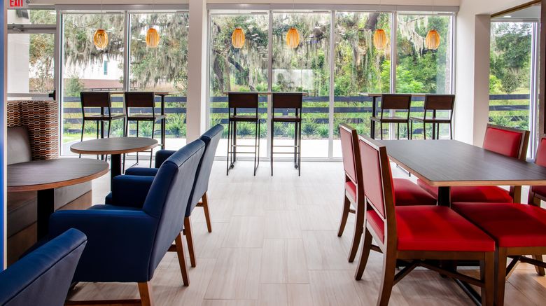 <b>Holiday Inn Express & Stes DeLand South Restaurant</b>. Images powered by <a href="https://www.leonardoworldwide.com/" title="Leonardo Worldwide" target="_blank">Leonardo</a>.