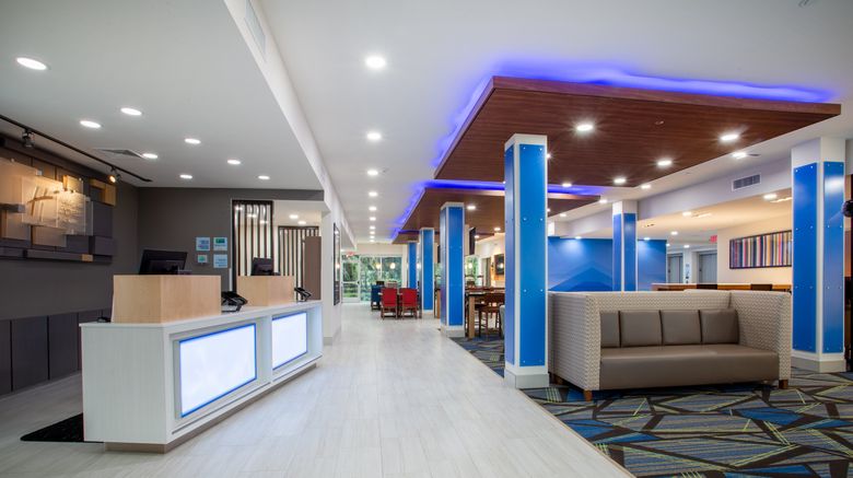 <b>Holiday Inn Express & Stes DeLand South Lobby</b>. Images powered by <a href="https://www.leonardoworldwide.com/" title="Leonardo Worldwide" target="_blank">Leonardo</a>.