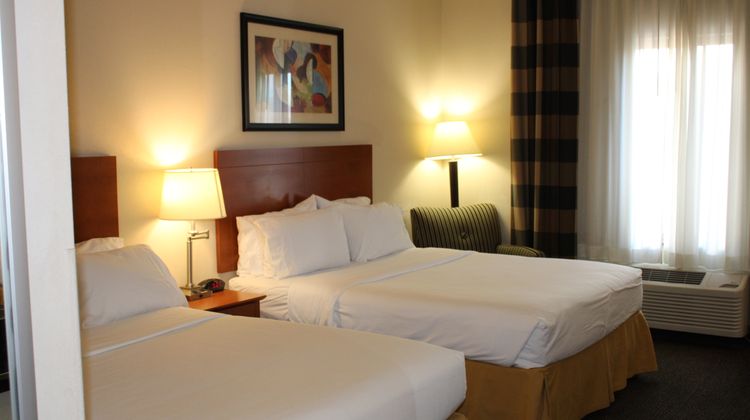 Holiday Inn Express Hotel & Suites Room