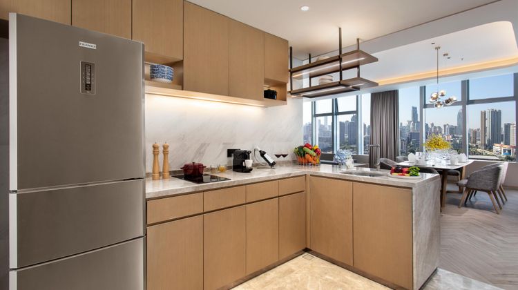Holiday Inn Wuxi Central Station Suite