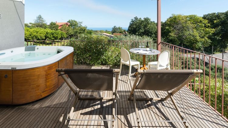 Monaci Delle Terre Nere Suite