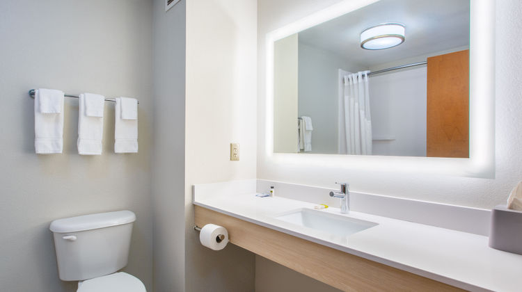 Holiday Inn Express Lewisburg Room