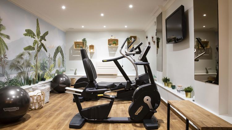Hotel Eiffel Saint Charles Recreation
