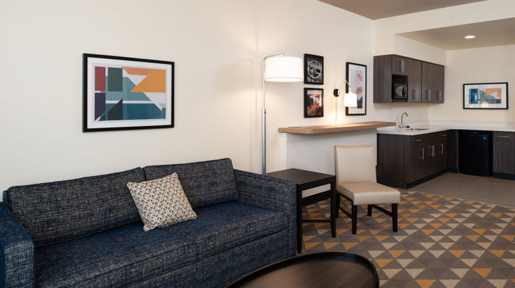 Holiday Inn & Suites Idaho Falls Suite