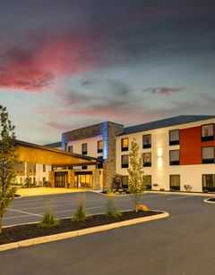 Holiday Inn Express Hotel & Suites-Troy