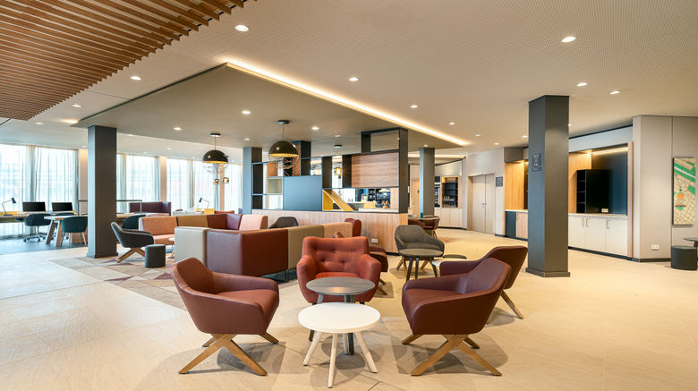 <b>Holiday Inn Mannheim City-Hauptbahnhof Lobby</b>. Images powered by <a href="https://www.leonardoworldwide.com/" title="Leonardo Worldwide" target="_blank">Leonardo</a>.