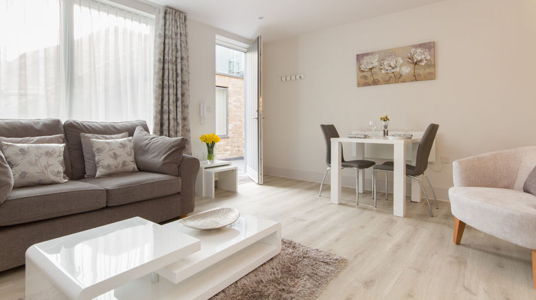 <b>Citystay Midsummer Mews Room</b>. Images powered by <a href="https://www.leonardoworldwide.com/" title="Leonardo Worldwide" target="_blank">Leonardo</a>.