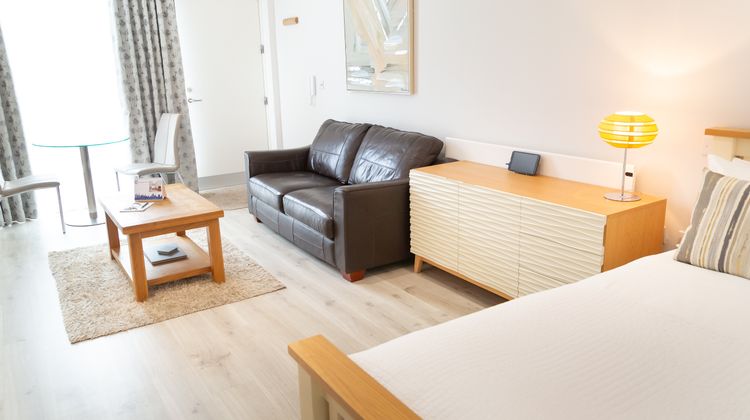 Citystay Midsummer Mews Room