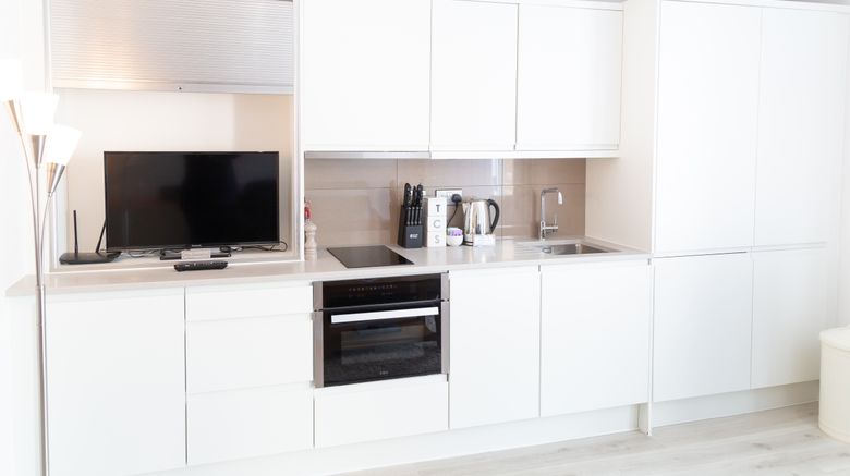 <b>Citystay Midsummer Mews Room</b>. Images powered by <a href="https://www.leonardoworldwide.com/" title="Leonardo Worldwide" target="_blank">Leonardo</a>.