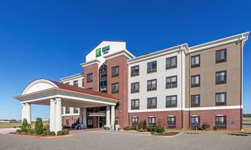 Holiday Inn Express Hotel & Suites Pryor