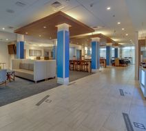 Holiday Inn Express & Suites Union City Lobby