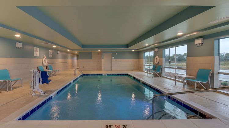 Holiday Inn Express & Suites Union City Pool