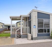 Discovery Parks Adelaide Beachfront Exterior